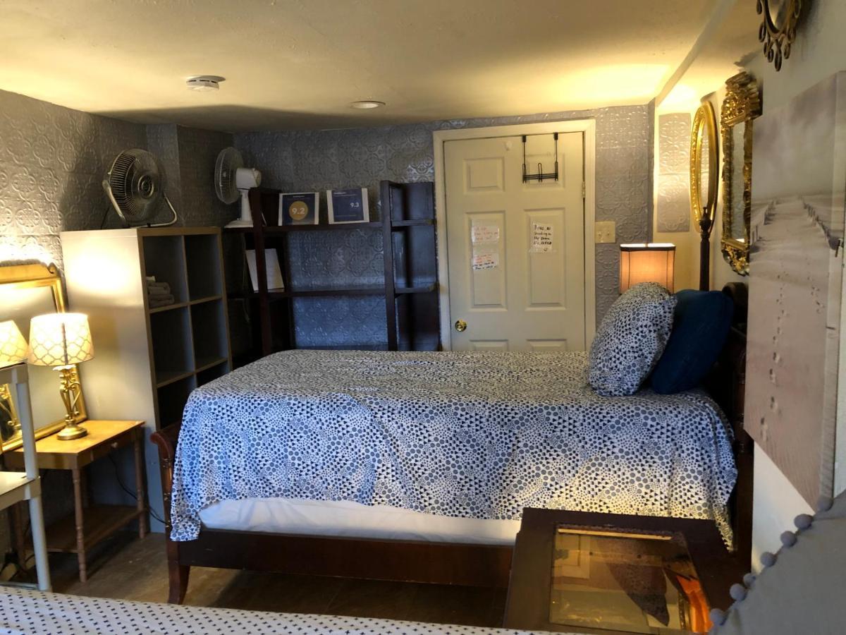 Guest house Highland Park *