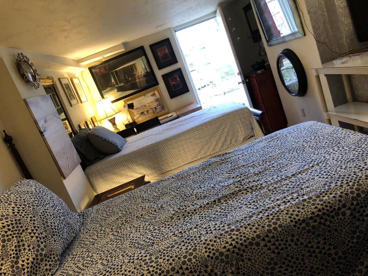 Highland Park Guest house