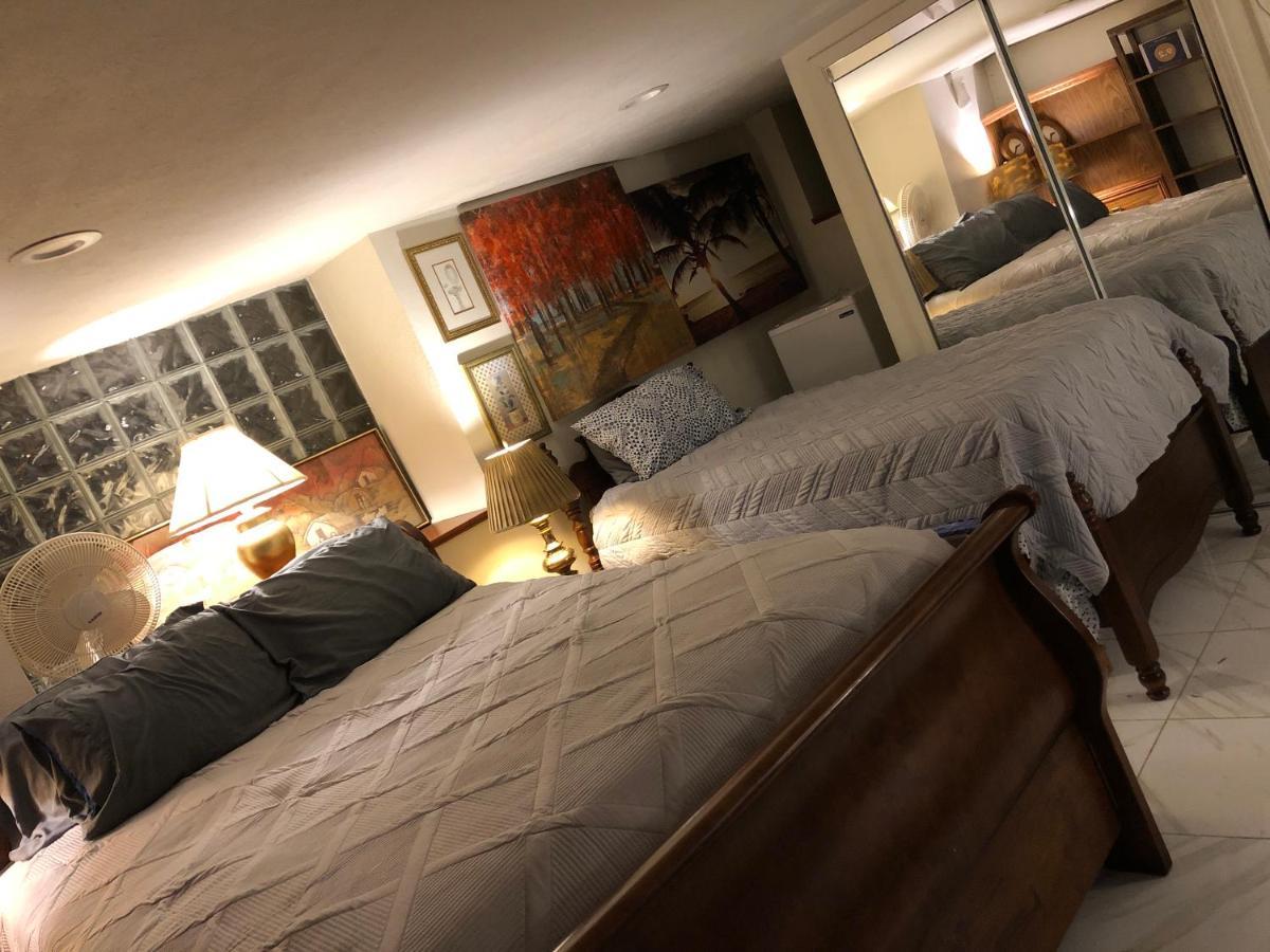 Guest house Highland Park *