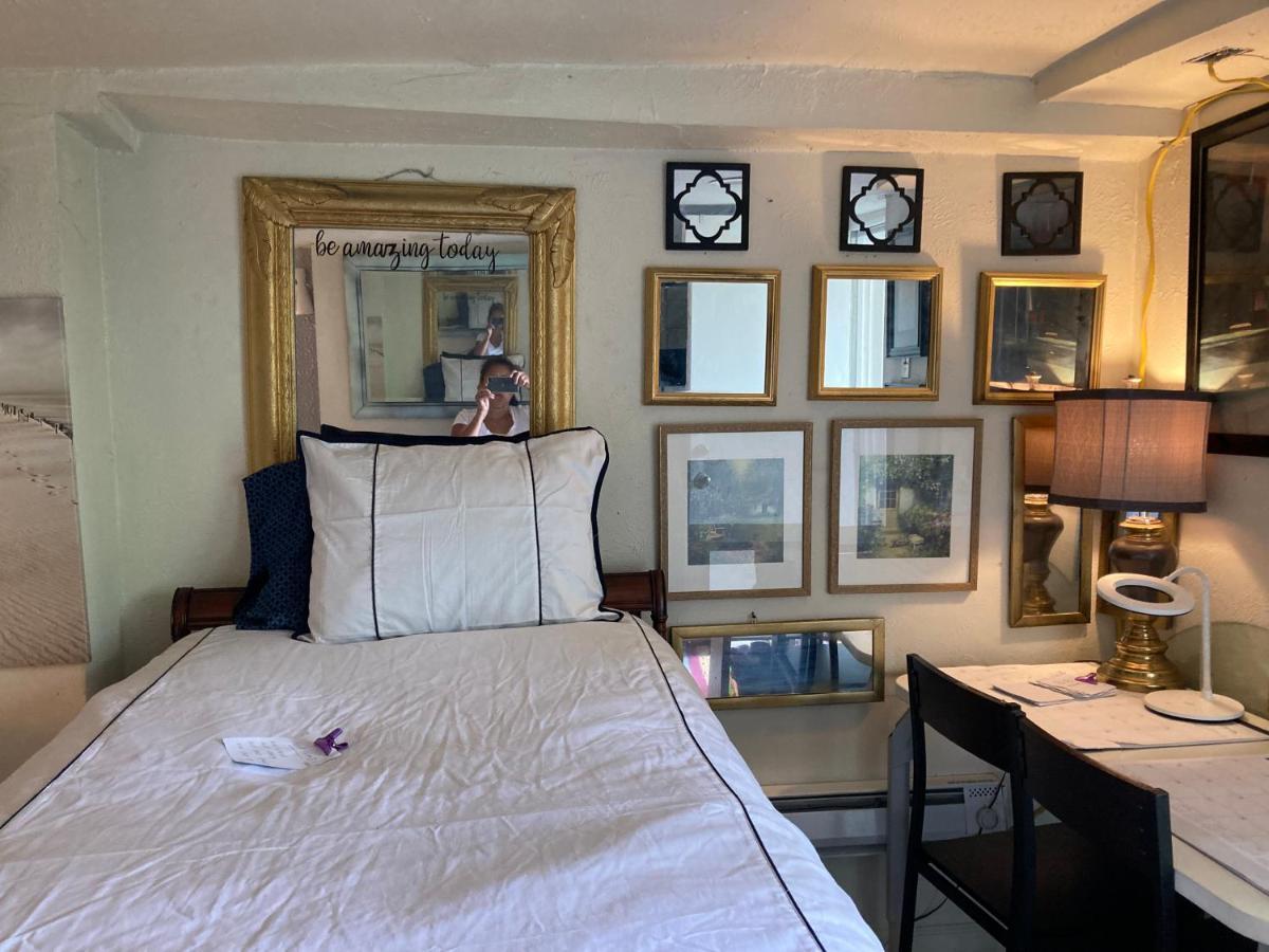 Guest house Highland Park *